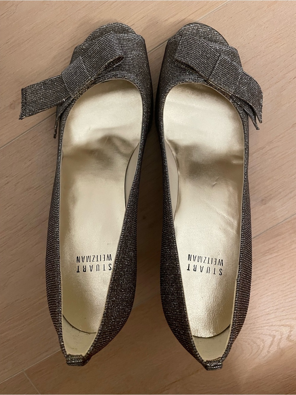 STUART WEITZMAN Bowover Glitter Pump - Peep-Toe High Heel with a Bow - Picture 6 of 9